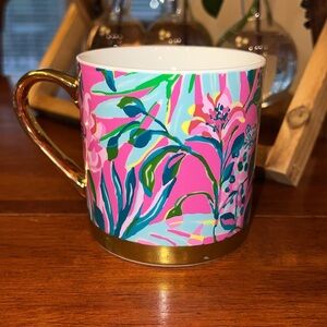Lilly Pulitzer "I'm Feline Fine" Mug Size 4.5"L × 3.25"W × 3.4"H
Color Pink/Gold